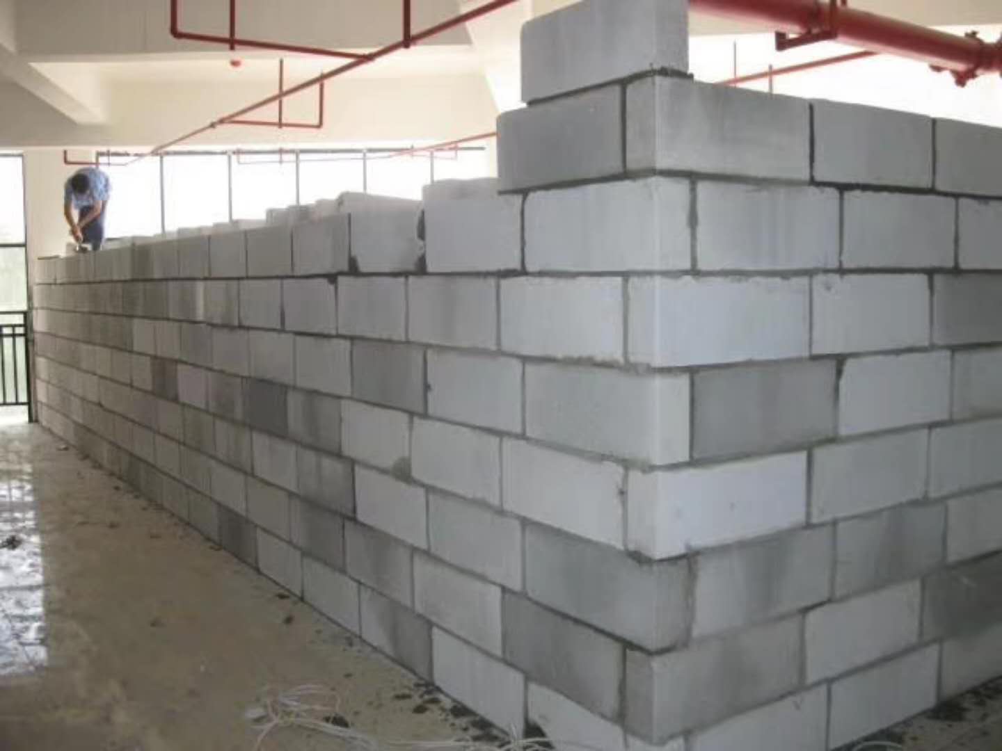 靖西蒸压加气混凝土砌块承重墙静力和抗震性能的研究